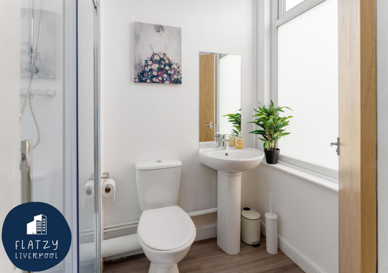 Flatzy - 6 Bed Oasis Close To Football Stadiums Liverpool Exterior foto